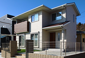 リビング階段でつながる高気密高断熱住宅