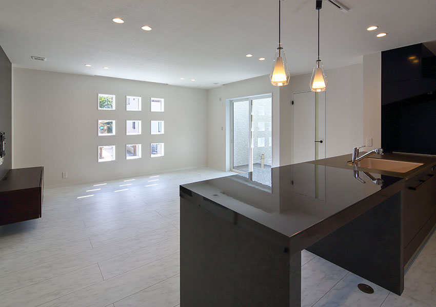 星が見える中庭に音楽室も